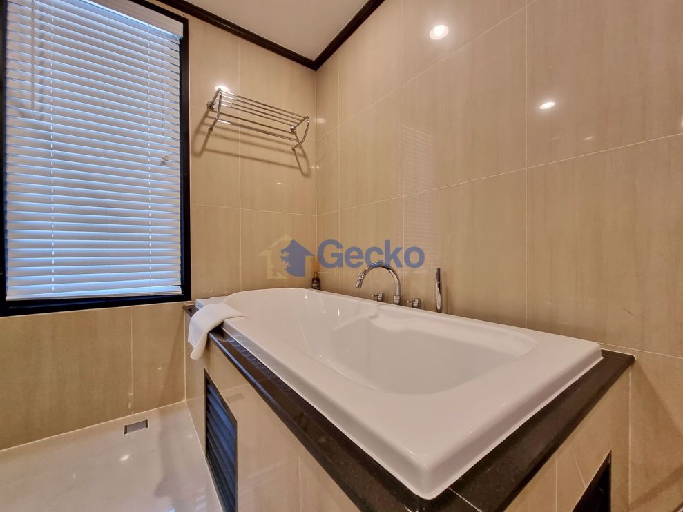 1 Bedroom Condo in Prime Suites Central Pattaya C009951 (Photo 4)