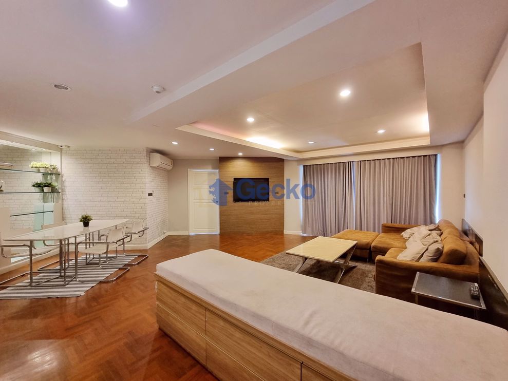 3 Bedrooms Condo in Park Beach  Wongamat C004525 (Photo 4)