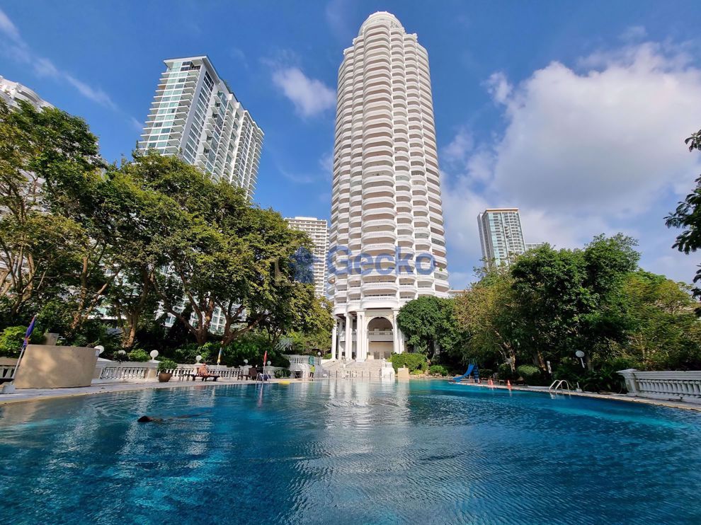 3 Bedrooms Condo in Park Beach  Wongamat C004525 (Photo 1)