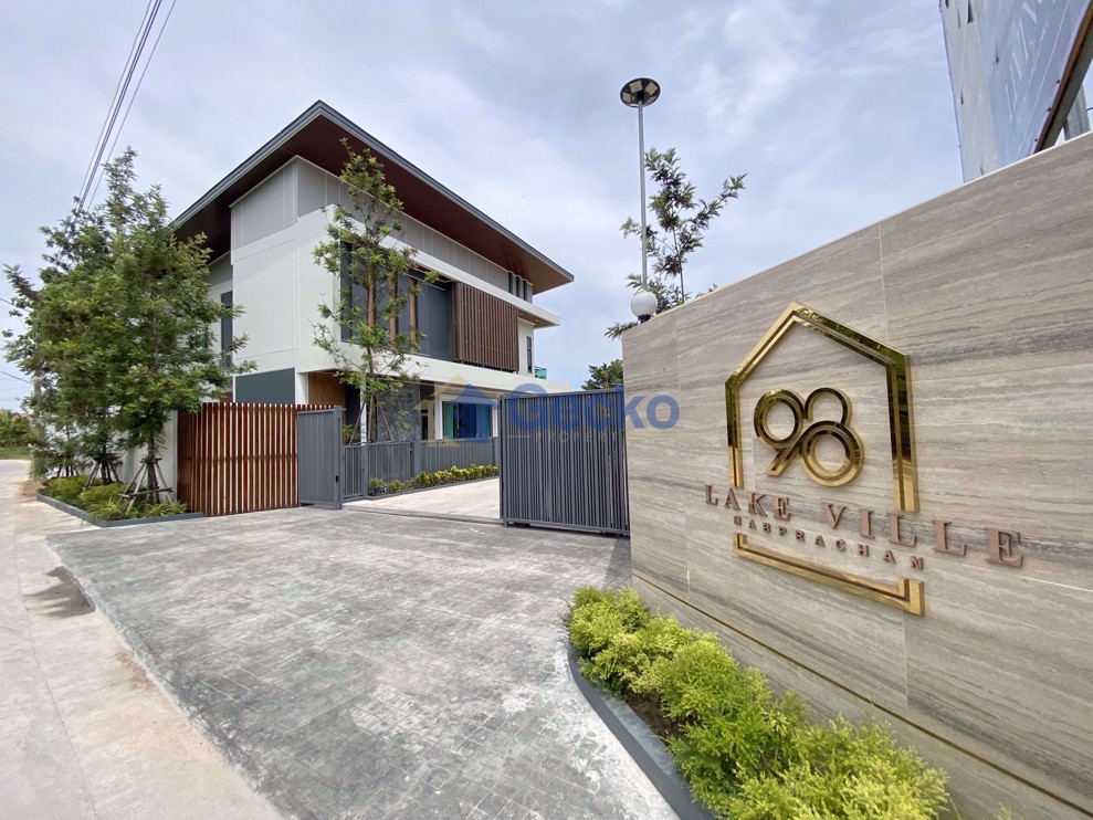 98 Lakeville Mabprachan (Cover Photo)