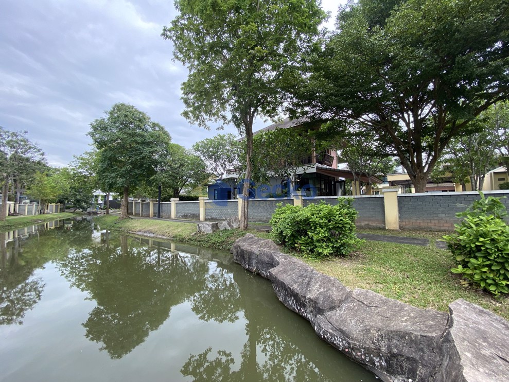 The Village At Horseshoe Point (Photo 4)