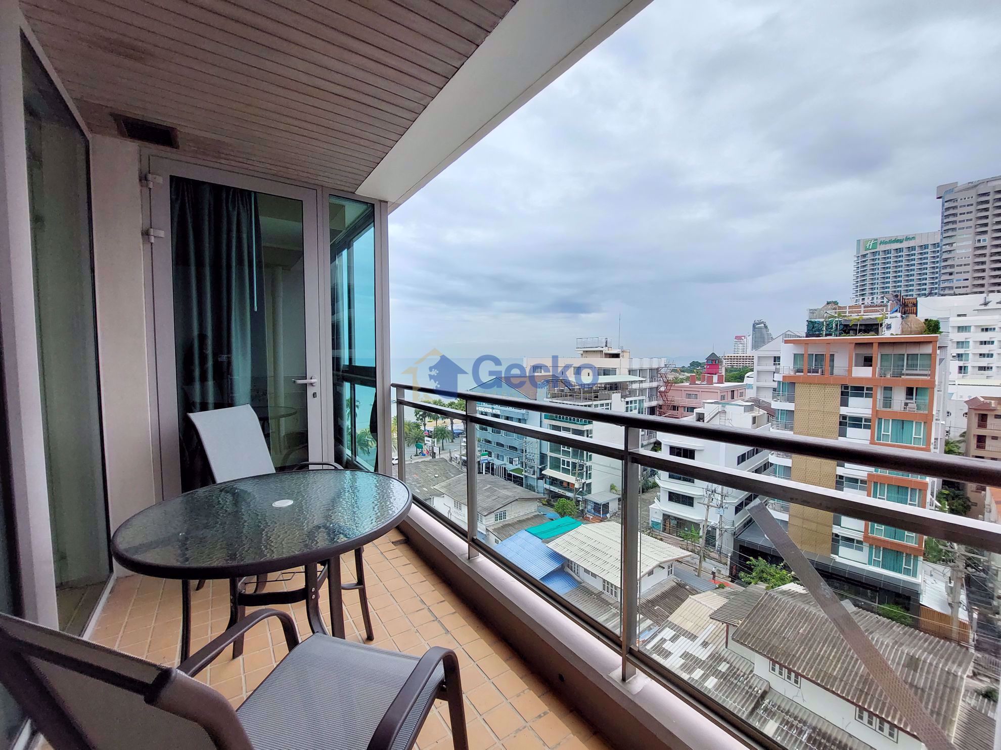 2 Bedrooms Condo in Northshore North Pattaya C009924