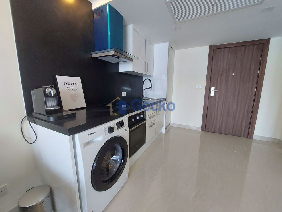 1 Bedroom Condo in Grand Avenue Central Pattaya C009977 (Photo 4)