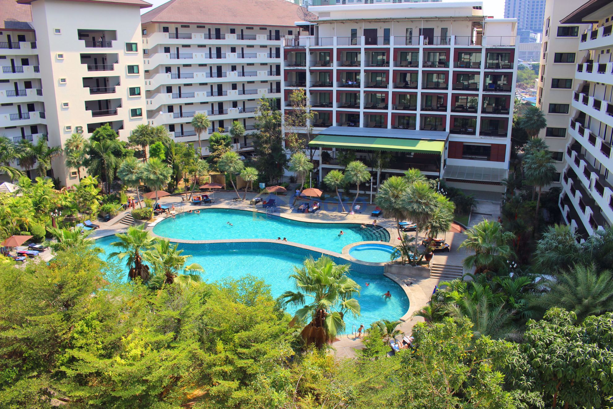 1 Bedroom Condo in Wongamat Privacy Residence Wongamat C009180