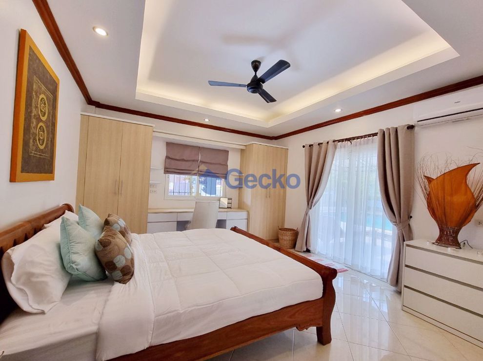 3 ห้องนอน บ้าน in Supanuch Village   พัทยาตะวันออก H009354 (Photo 2)