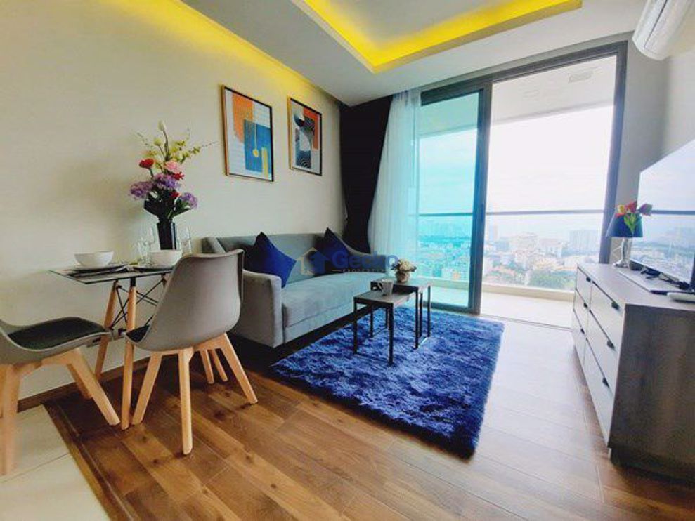 1  Bedroom bed in Condo in The Peak Towers in Pratumnak C009237 (Photo 1)