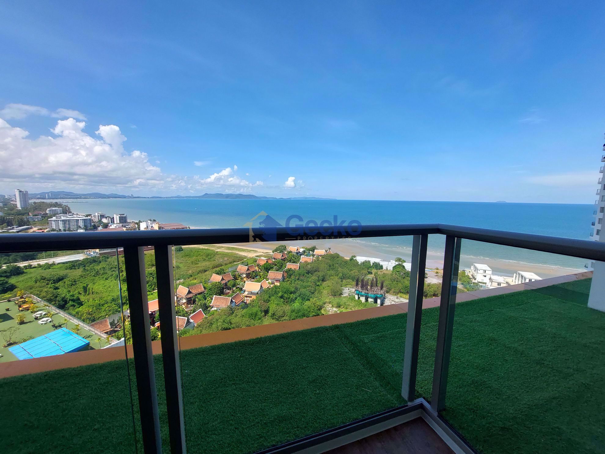 1 Bedroom Condo in The Riviera Monaco Pattaya Na Jomtien C009969