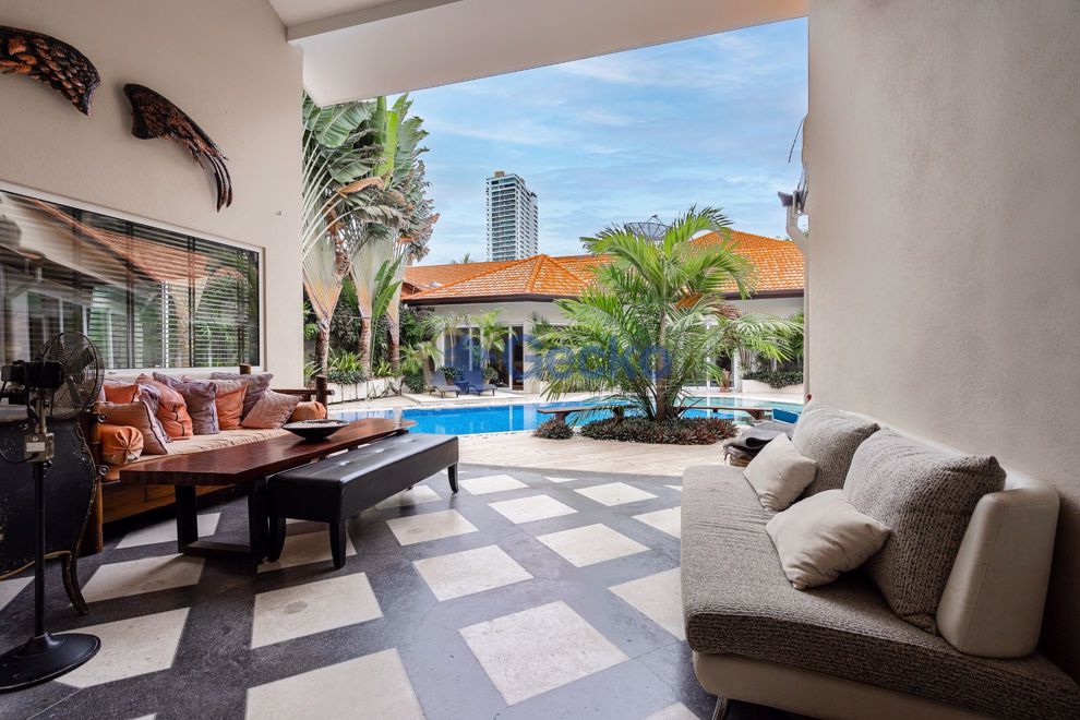 3 ห้องนอน บ้าน in Majestic Residence  พระตำหนัก H010071 (Photo 1)