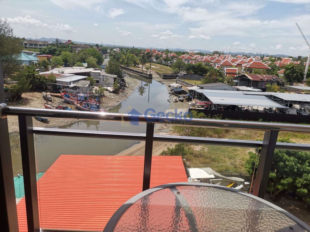 1 Bedroom Condo in The Peak Towers Pratumnak C010075 (Photo 3)