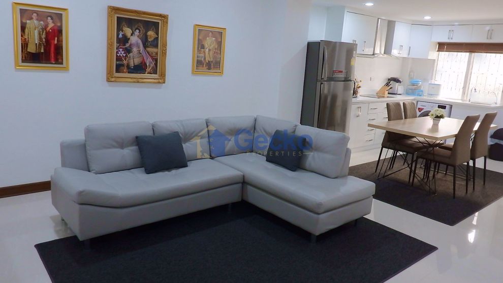 2 Bedrooms House  Central Pattaya H010094 (Photo 4)