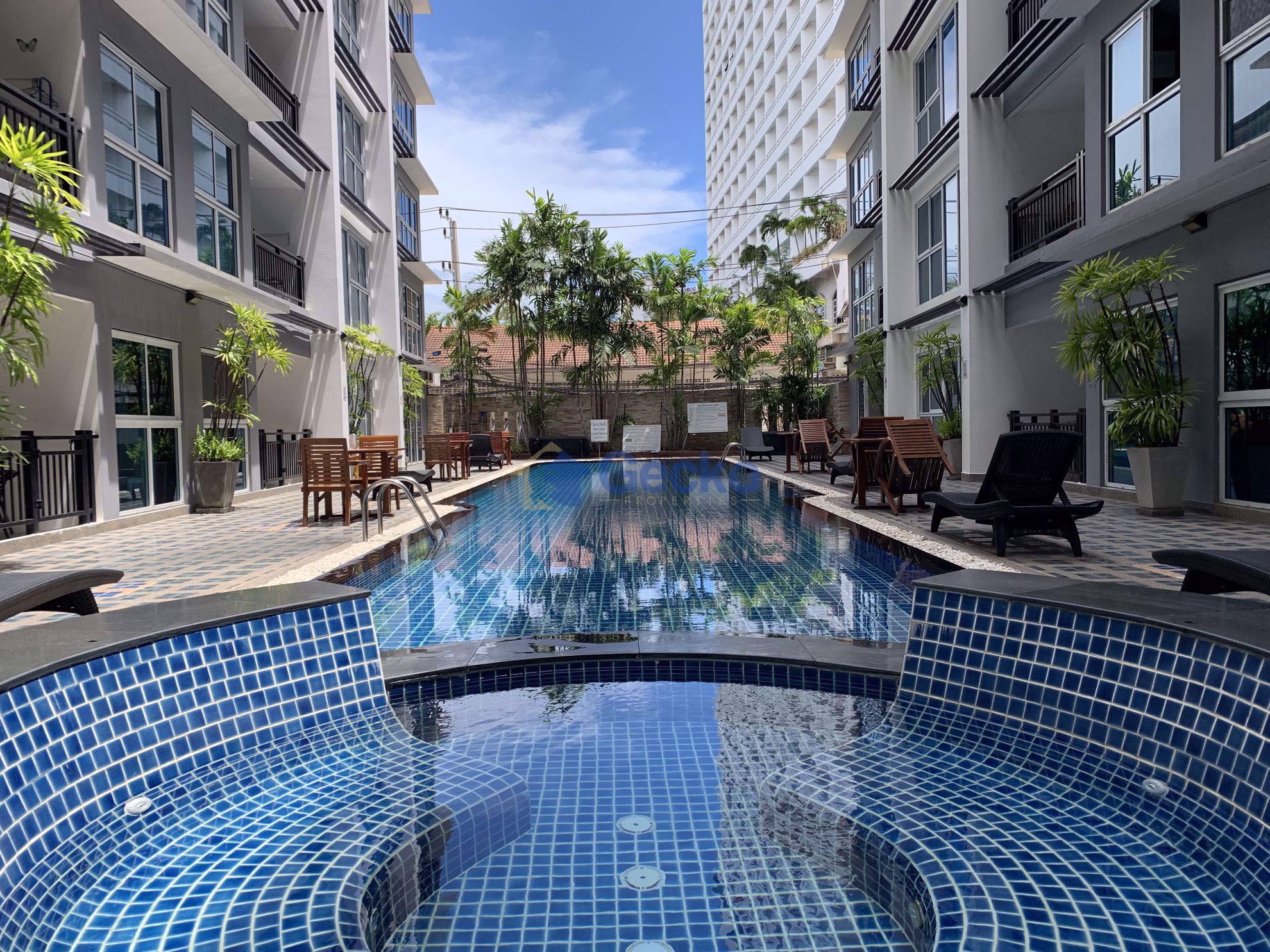 1 ห้องนอน คอนโดมิเนี่ยม in Avenue Residence พัทยากลาง C010105