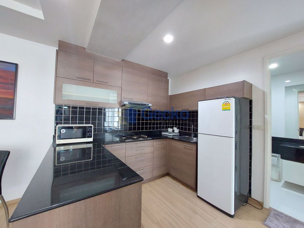 2 Bedrooms Condo in The Urban Central Pattaya C010108 (Photo 4)