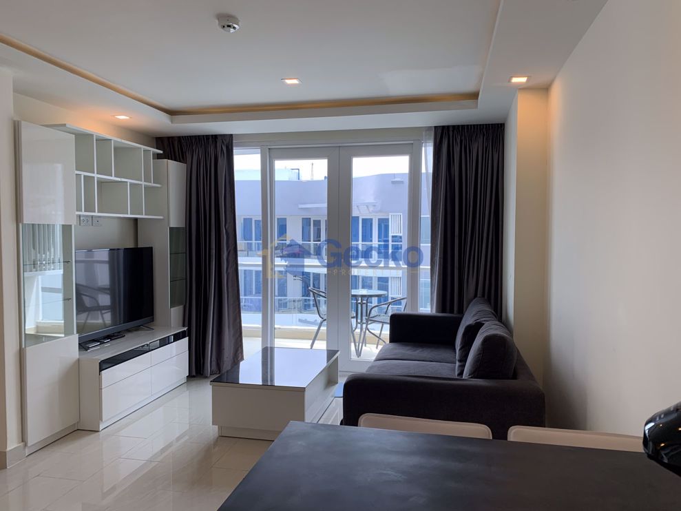 2 Bedrooms Condo in Grand Avenue Central Pattaya C010122 (Photo 1)