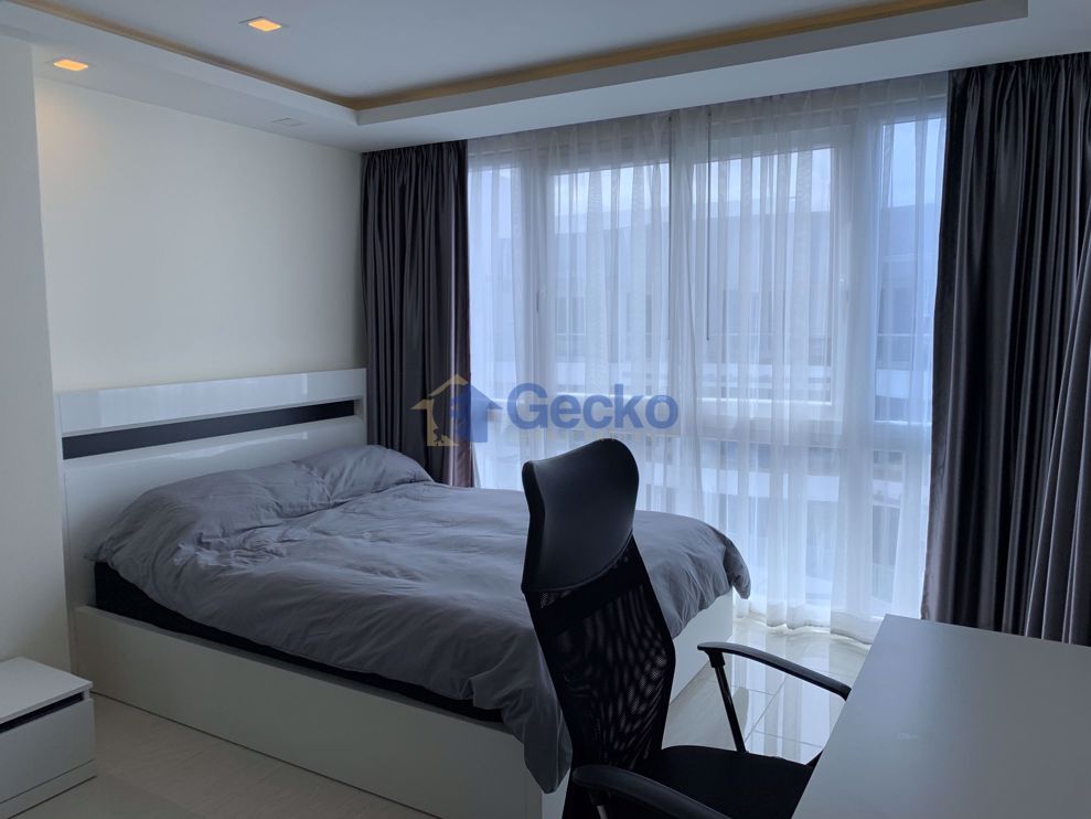 2 Bedrooms Condo in Grand Avenue Central Pattaya C010122 (Photo 4)