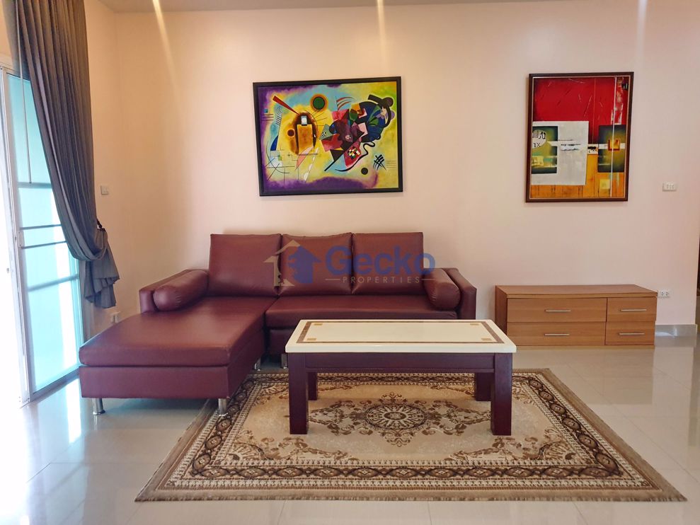 3 Bedrooms House in Baan Suan Neramit  East Pattaya H010123 (Photo 4)