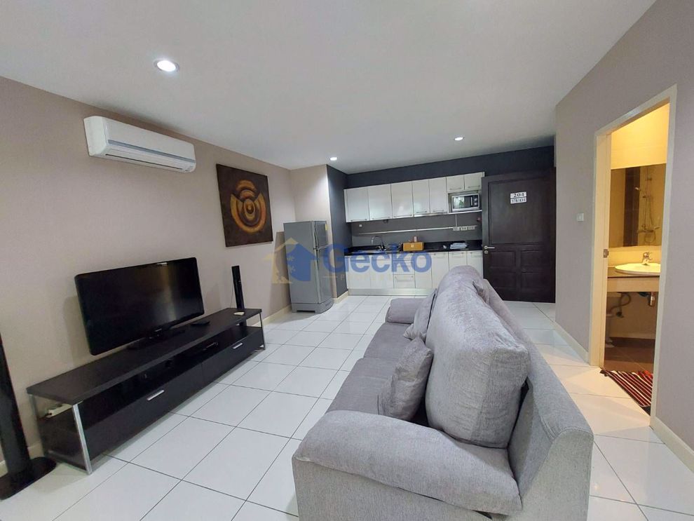 1 ห้องนอน คอนโดมิเนี่ยม in The Lofts Pratumnak พระตำหนัก C010130 (Photo 3)