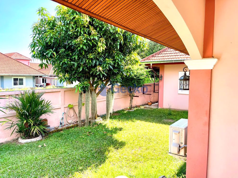 2 Bedrooms House in Supanuch Village   East Pattaya H010143 (Photo 2)