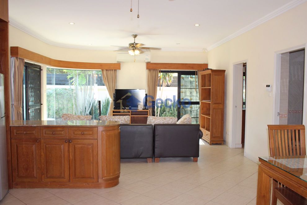 2 ห้องนอน บ้าน in Siam Executive Estate  พัทยาตะวันออก H007525 (Photo 2)
