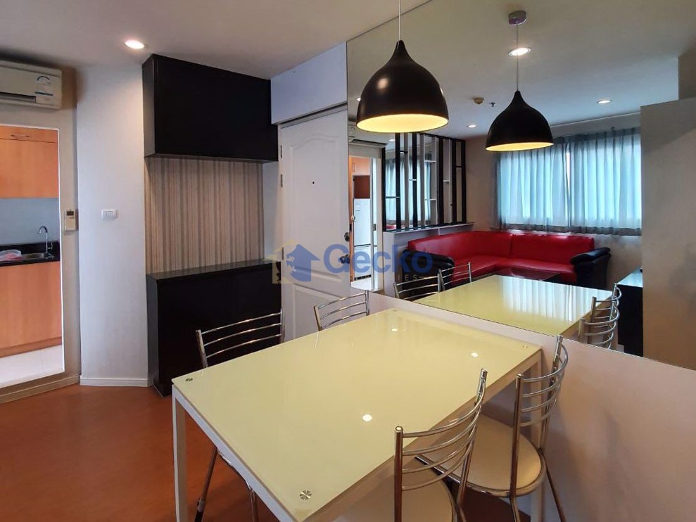 2 ห้องนอน คอนโดมิเนี่ยม in ลุมพินี คอนโดมิเนี่ยม พัทยาเหนือ C010159 (Photo 1)