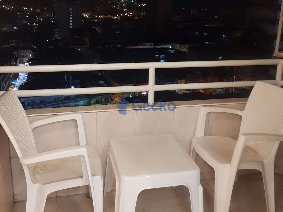 1 ห้องนอน คอนโดมิเนี่ยม in Center Condotel พัทยาใต้ C010160 (Photo 3)