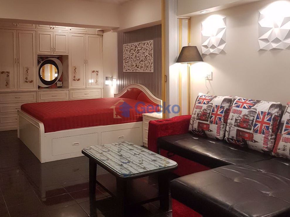 1 ห้องนอน คอนโดมิเนี่ยม in Center Condotel พัทยาใต้ C010160 (Photo 4)