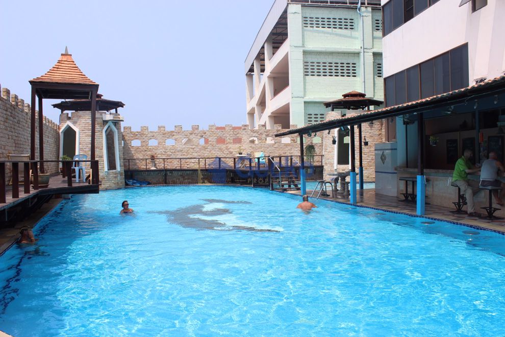 1 ห้องนอน คอนโดมิเนี่ยม in Center Condotel พัทยาใต้ C010160 (Photo 1)