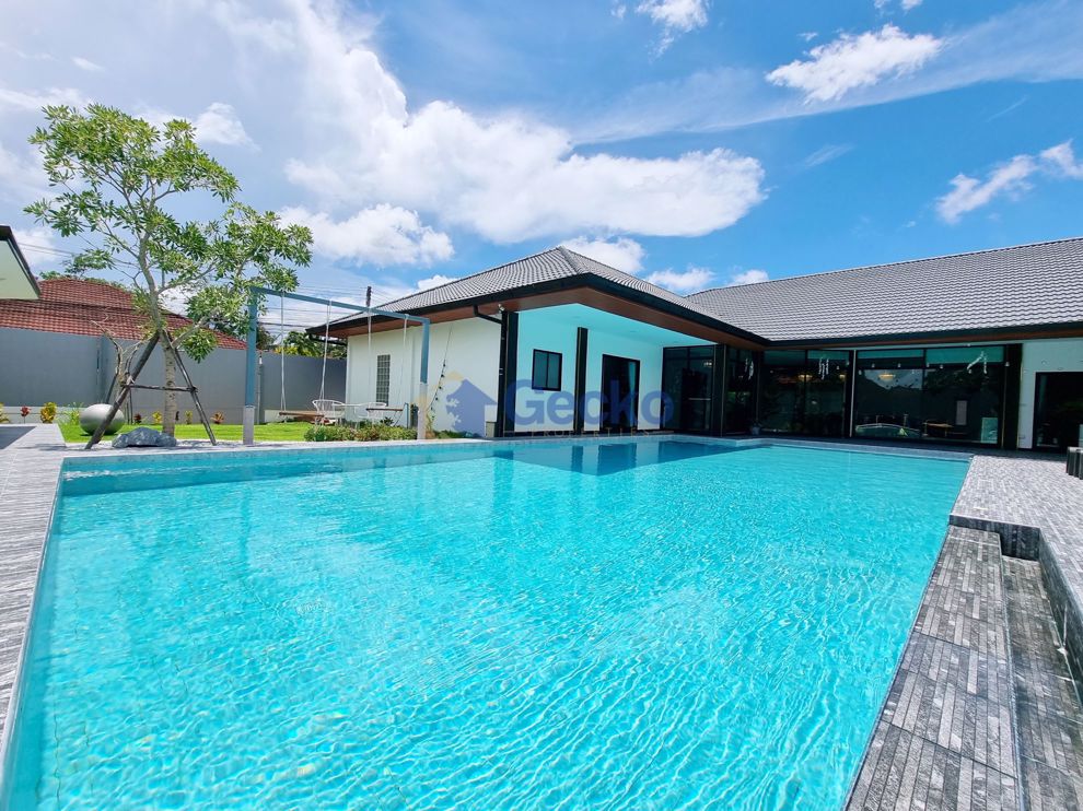 7 Bedrooms House in Swiss Paradise Village  East Pattaya H010178 (Photo 1)
