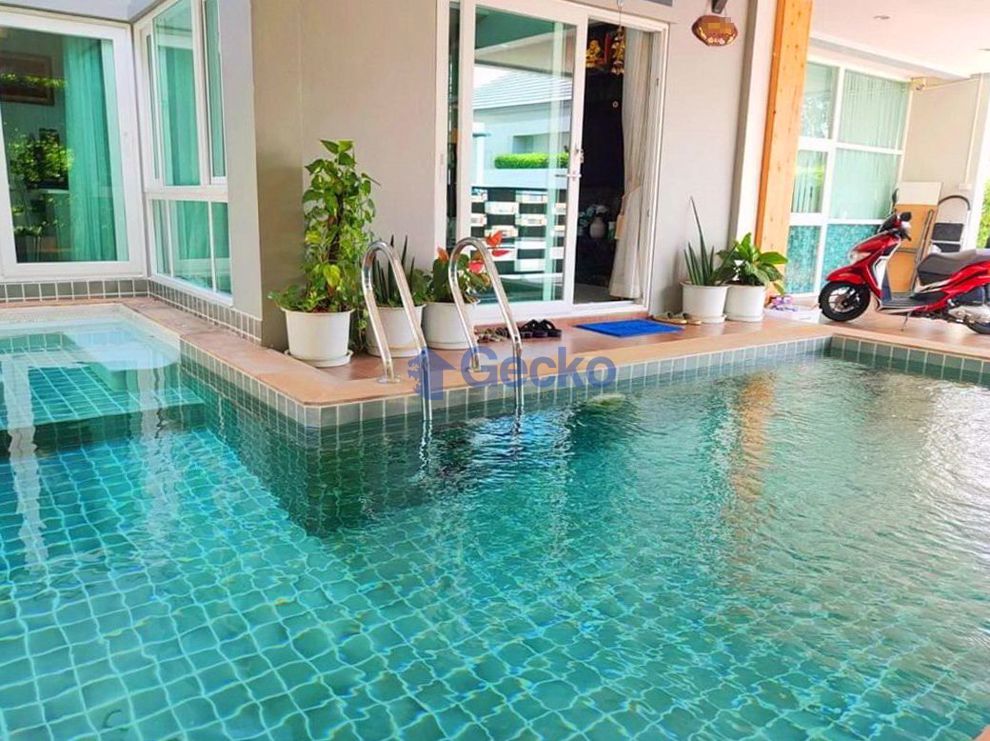 3 ห้องนอน บ้าน in Patta Village  พัทยาตะวันออก H010180 (Photo 2)