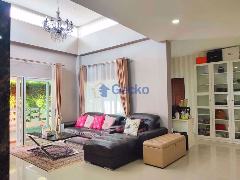 3 ห้องนอน บ้าน in Patta Village  พัทยาตะวันออก H010180 (Photo 4)