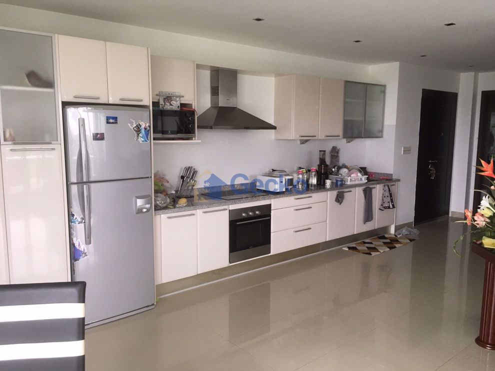 2 Bedrooms Condo in The Park Jomtien Jomtien C010189 (Photo 1)