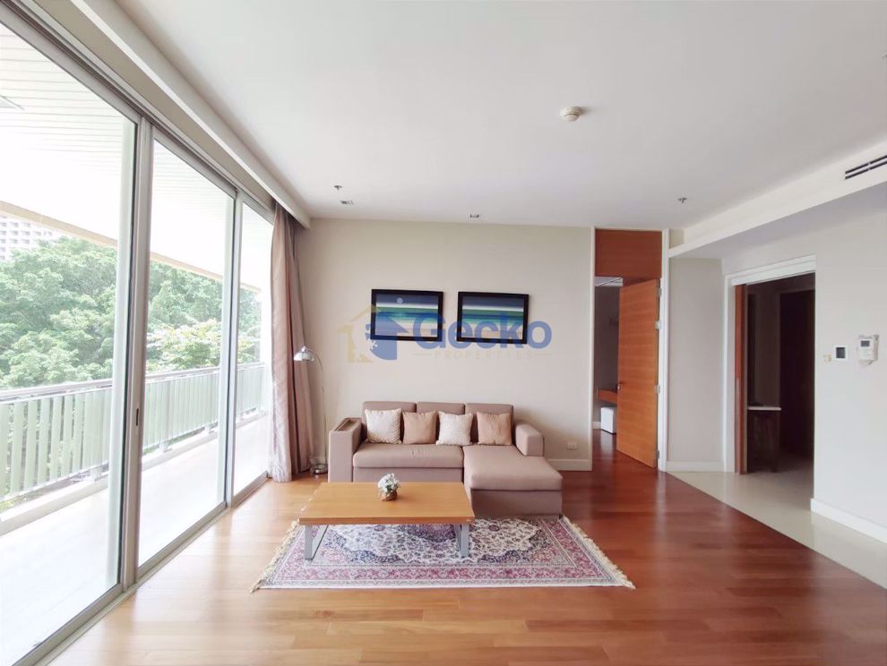 1 Bedroom Condo in The Cove Pattaya Wongamat C010192 (Photo 4)