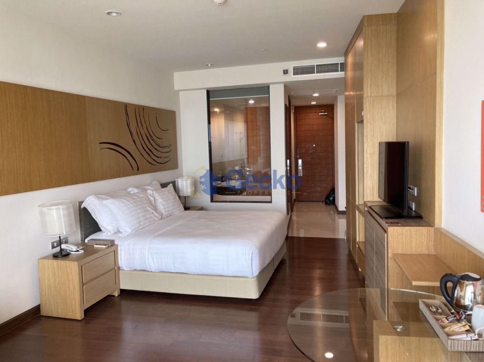 Studio Condo in Movenpick White Sand Beach Pattaya Na Jomtien C010204 (Photo 3)