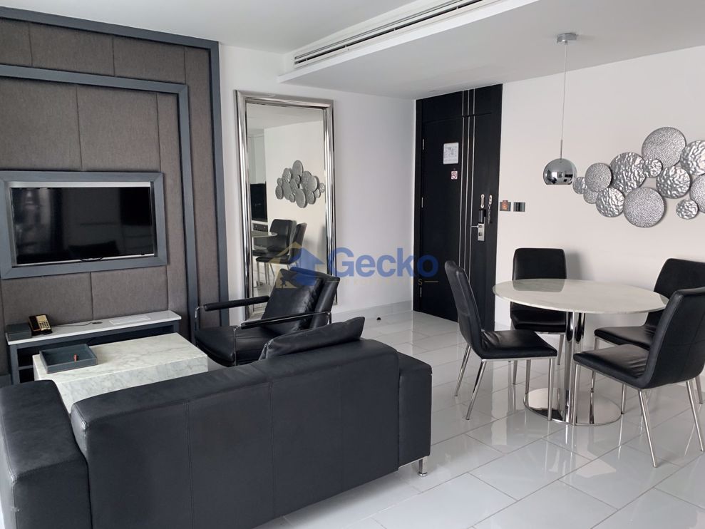 2 Bedrooms Condo in Sky Residences Pratumnak C009152 (Photo 2)