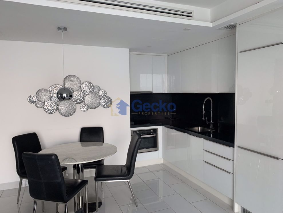 2 Bedrooms Condo in Sky Residences Pratumnak C009152 (Photo 3)