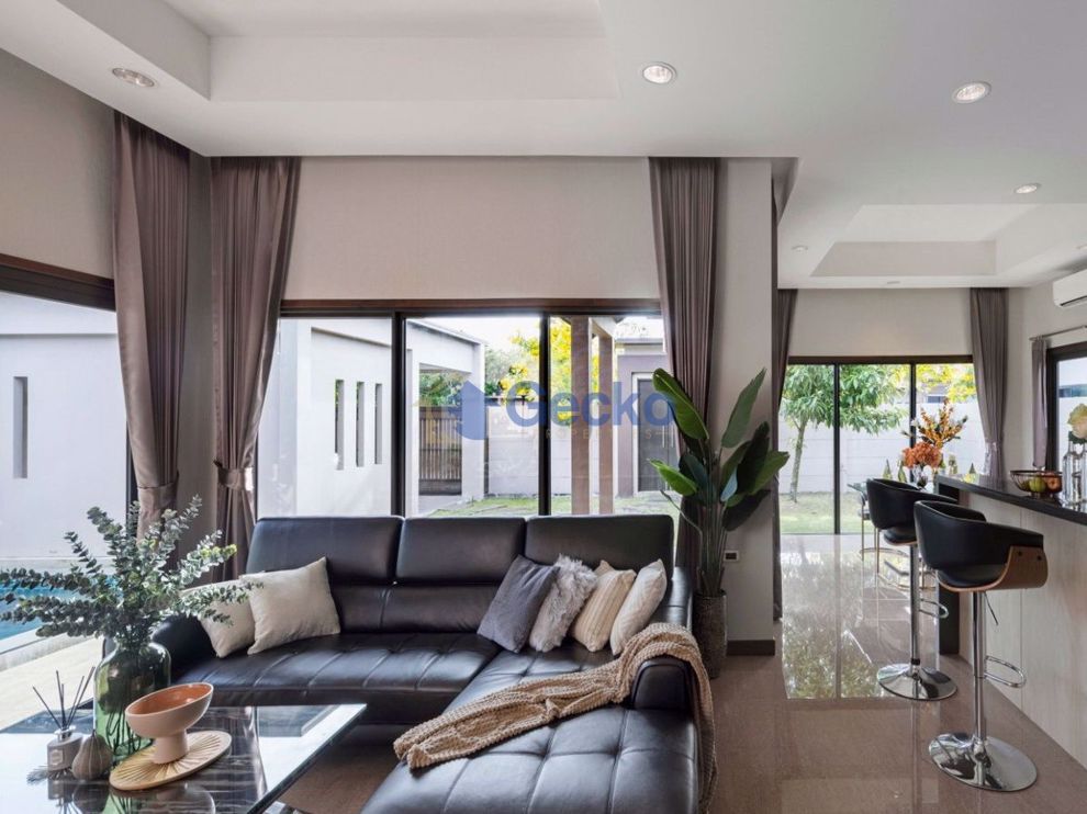 3 Bedrooms House in Baan Pattaya 5  Huay Yai H010216 (Photo 2)