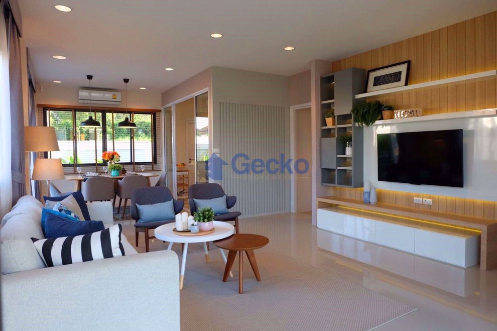 3 Bedrooms House in The Delight Cozy  East Pattaya H010236 (Photo 2)