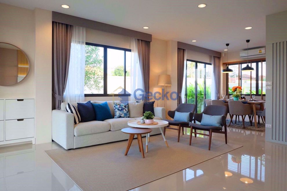 3 Bedrooms House in The Delight Cozy  East Pattaya H010236 (Photo 1)