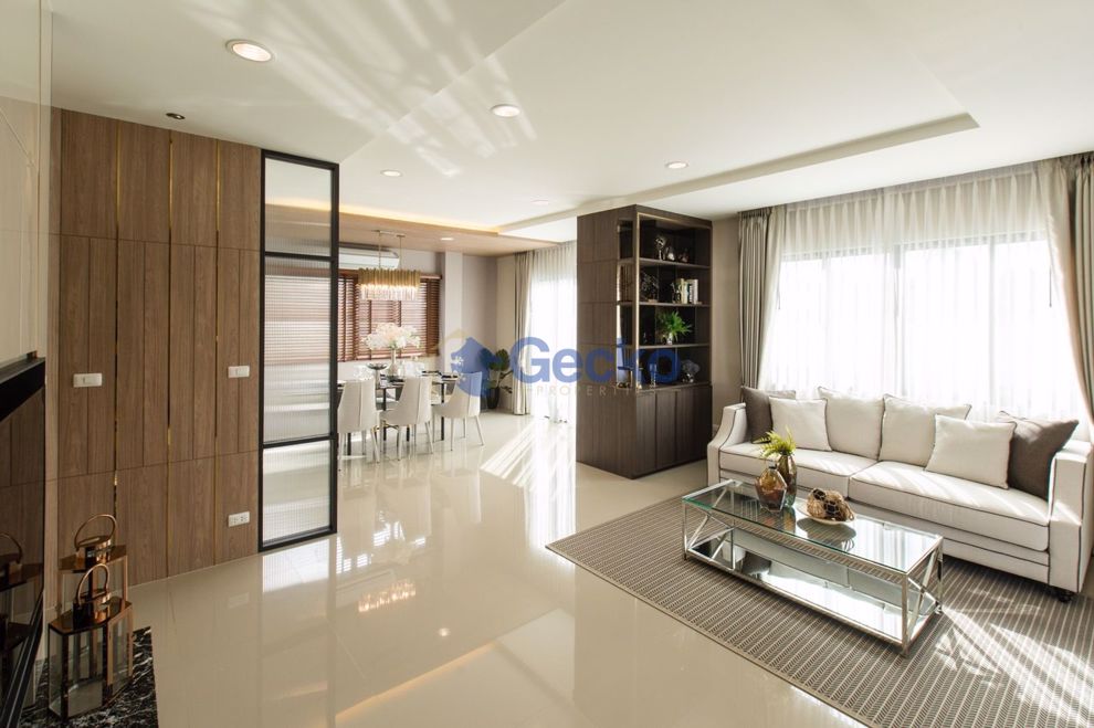 3 ห้องนอน บ้าน in The Delight Cozy  พัทยาตะวันออก H010237 (Photo 1)