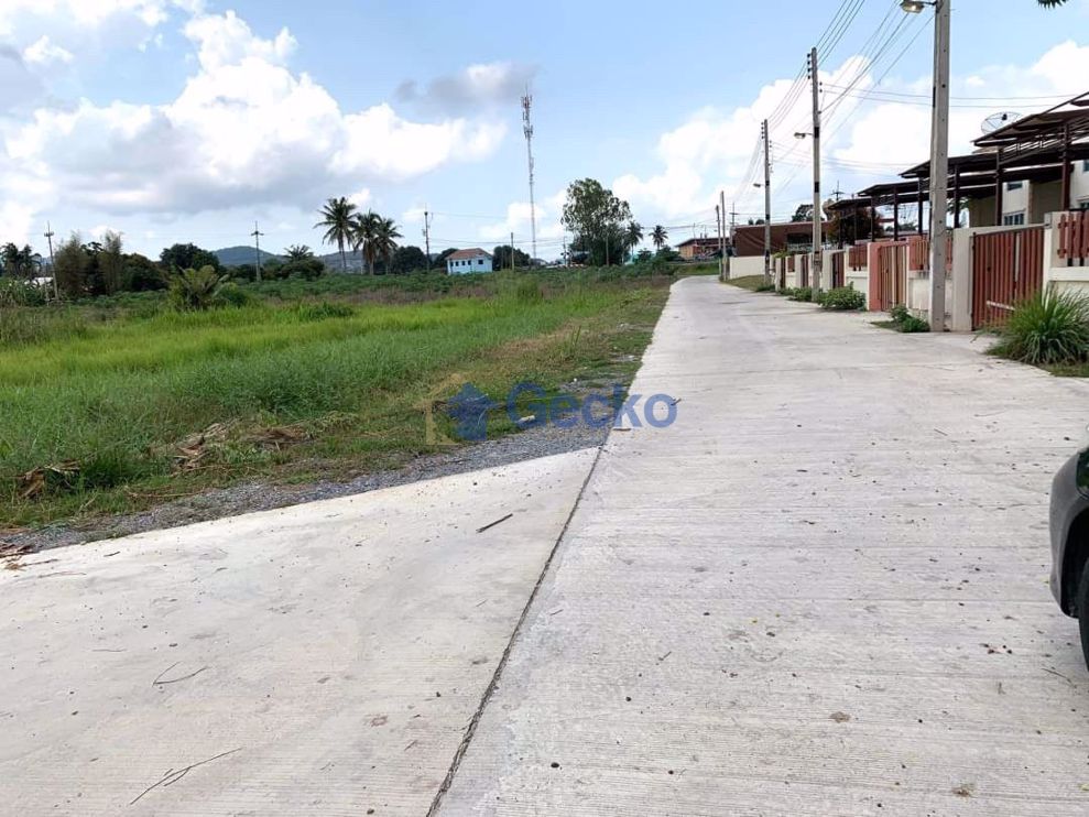 Land available in Bang Saray L010238 (Photo 3)
