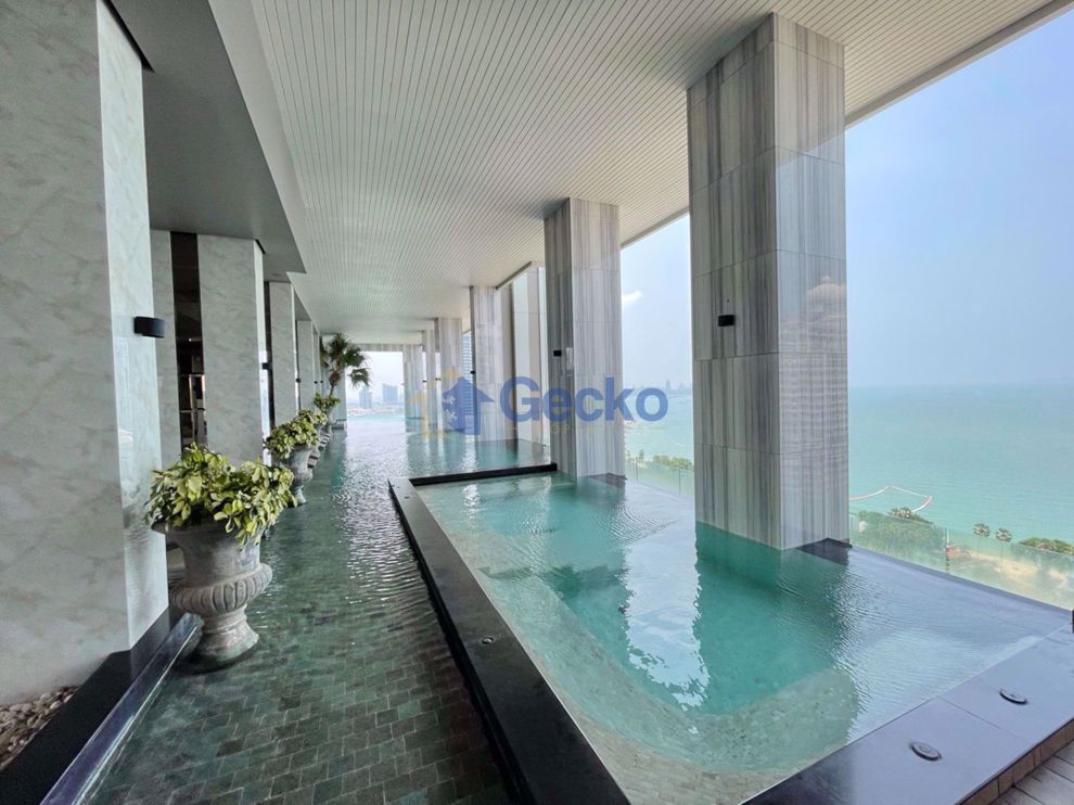 1 Bedroom Condo in The Riviera Wong Amat Beach Wongamat C007796 (Cover Photo)