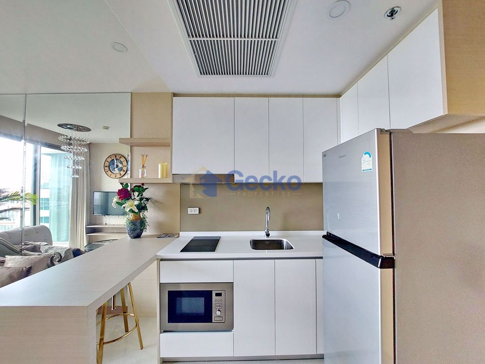 1 ห้องนอน คอนโดมิเนี่ยม in The Riviera Jomtien จอมเทียน C010241 (Photo 3)