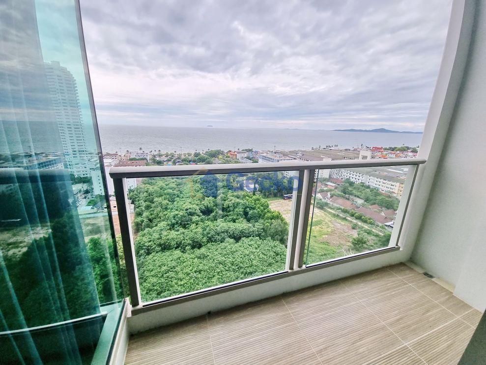 1 ห้องนอน คอนโดมิเนี่ยม in The Riviera Jomtien จอมเทียน C010246 (Photo 2)