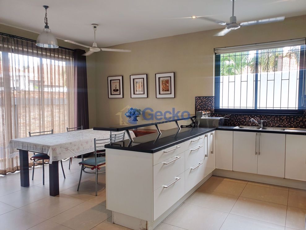 3 Bedrooms House in Freeway Villas  East Pattaya H010254 (Photo 4)
