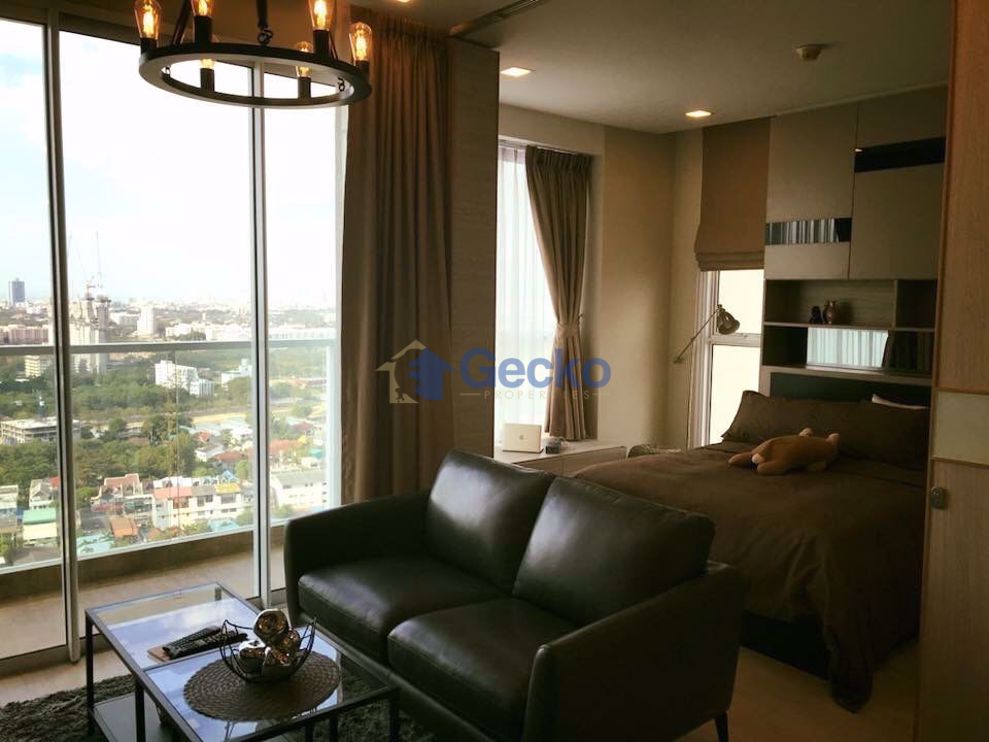 1 Bedroom Condo in Cetus Jomtien C010255 (Photo 2)