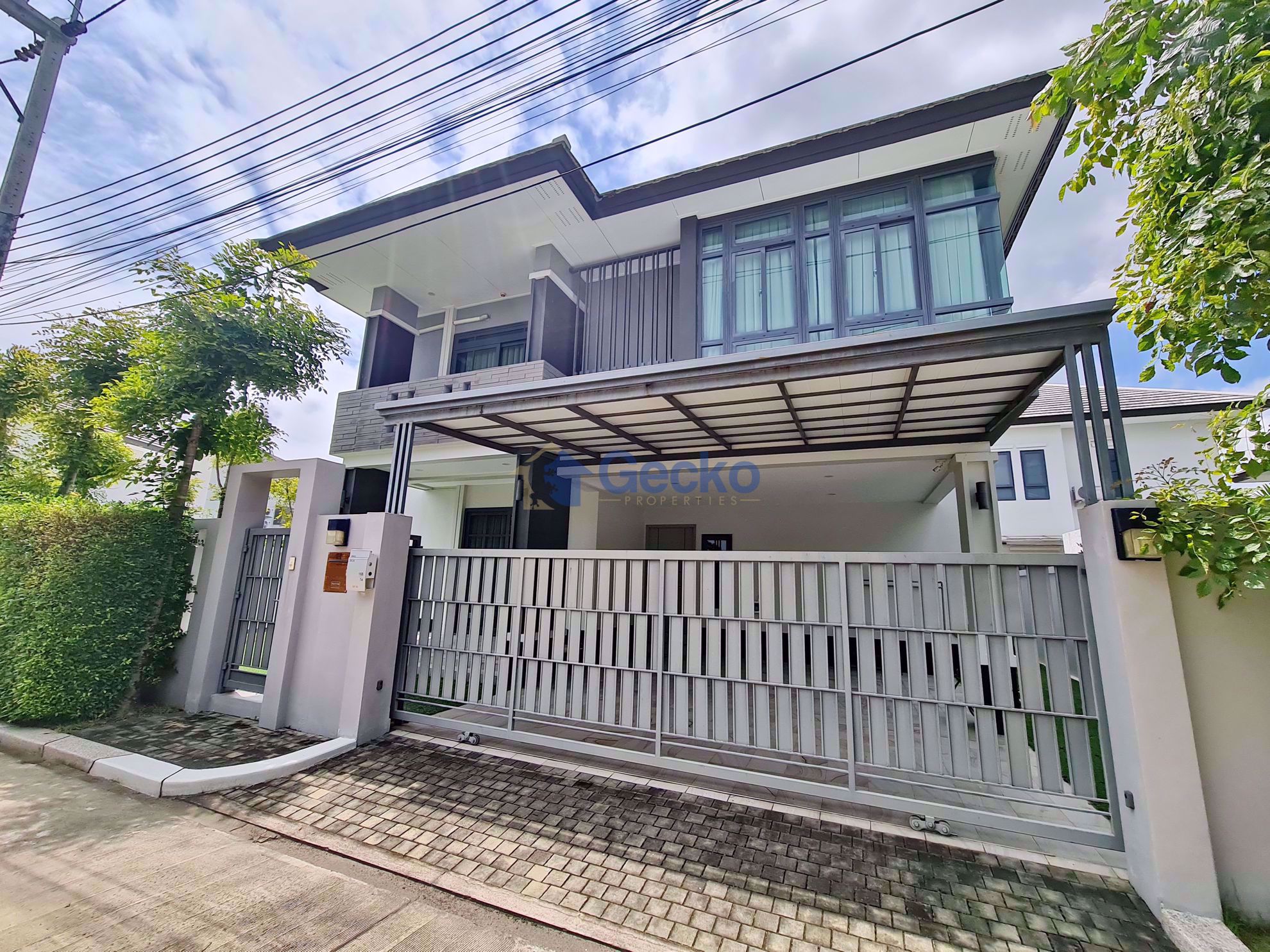 4 ห้องนอน บ้าน in Patta Prime  พัทยาตะวันออก H010259