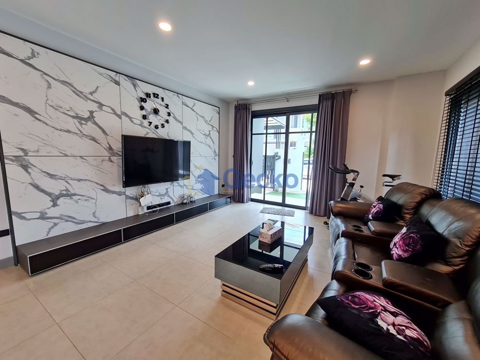 4 ห้องนอน บ้าน in Patta Prime  พัทยาตะวันออก H010259 (Photo 4)