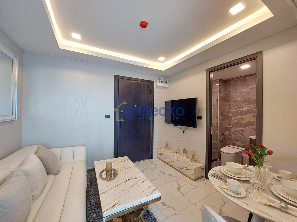 1 Bedroom Condo in Arcadia Millennium Tower South Pattaya C005280 (Photo 3)