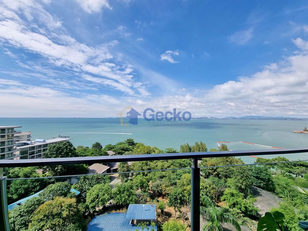 2 Bedrooms Condo in Baan Plai Haad Pattaya Wongamat C010266 (Photo 1)