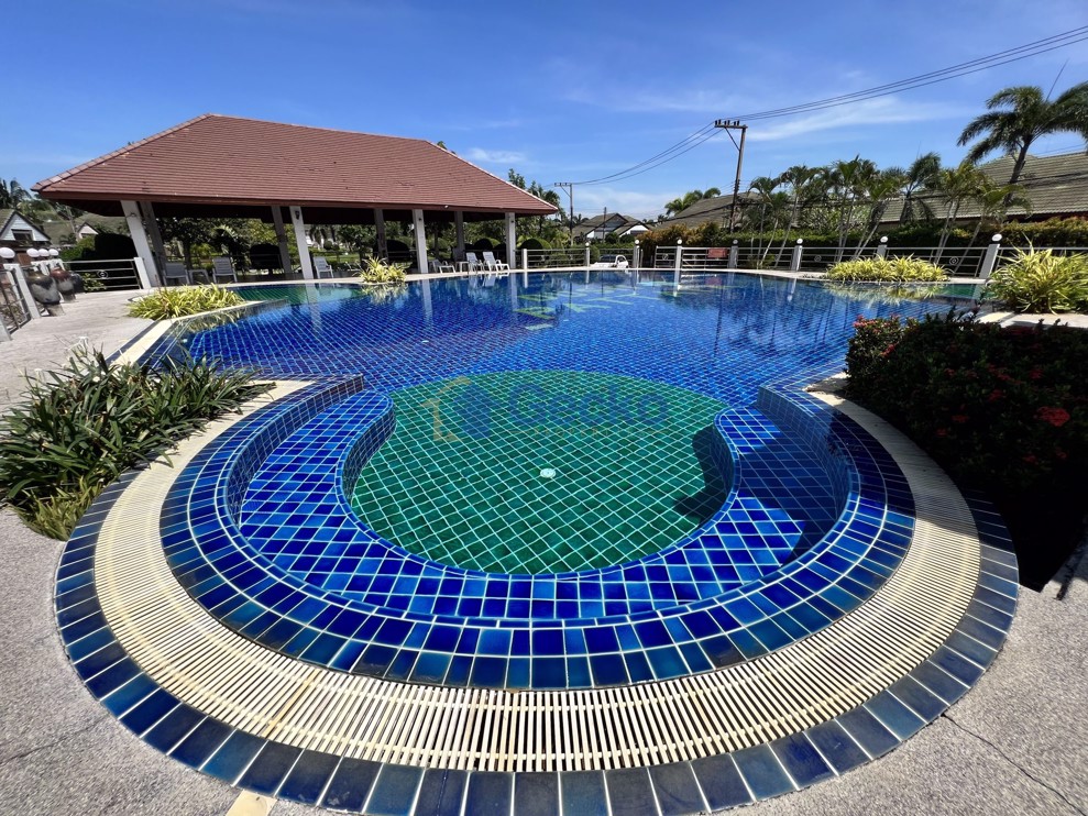 Baan Dusit Village (Photo 2)