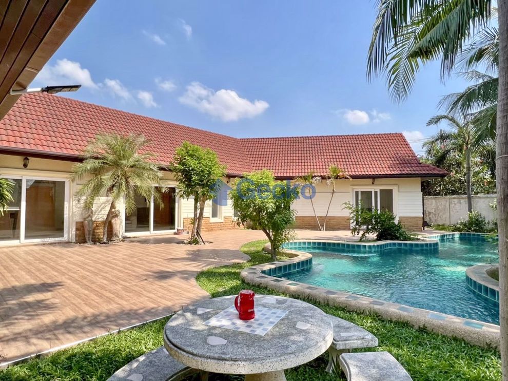 4 ห้องนอน บ้าน in Nirvana Pool 1  พัทยาตะวันออก H010288 (Photo 2)